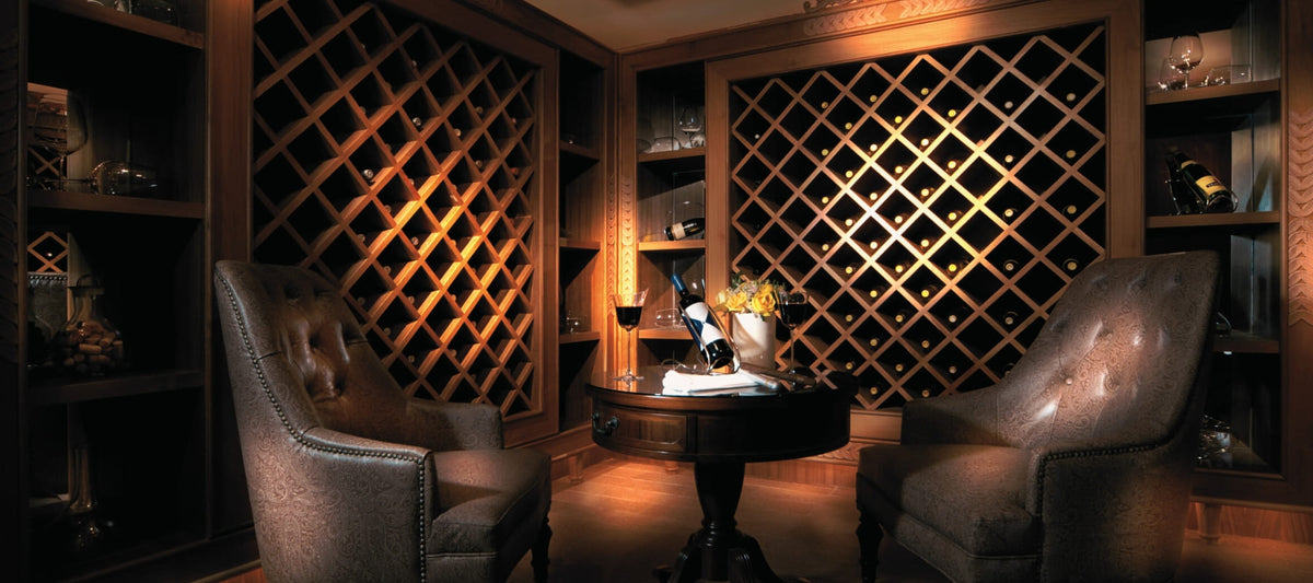 Itens para bar em casa, como taças, bandejas e acessórios para drinks. Transforme seu ambiente em um espaço sofisticado e funcional.