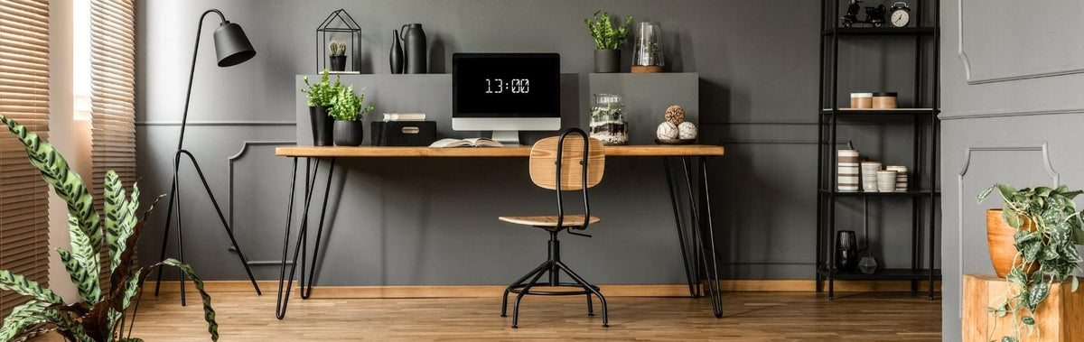 Itens para escritório, como luminárias, organizadores e cadeiras ergonômicas. Transforme seu espaço de trabalho com funcionalidade e estilo.